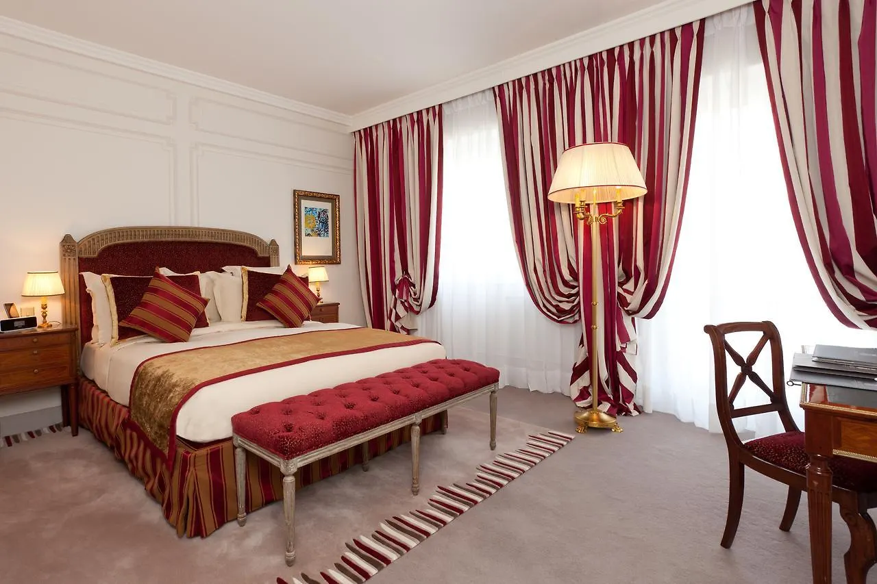 Majestic Apartments Champs Elysees Paris 5*,