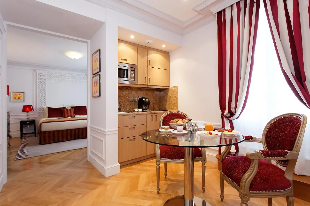 Majestic Apartments Champs Elysees Paris 5*,  Fransa